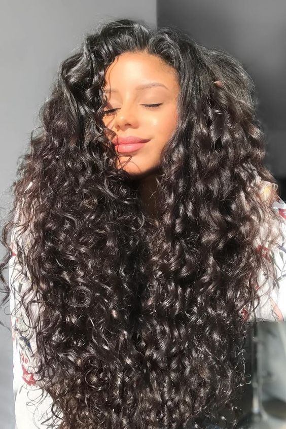 The Mane Attraction: How to Achieve Long, Luscious Locks Naturally